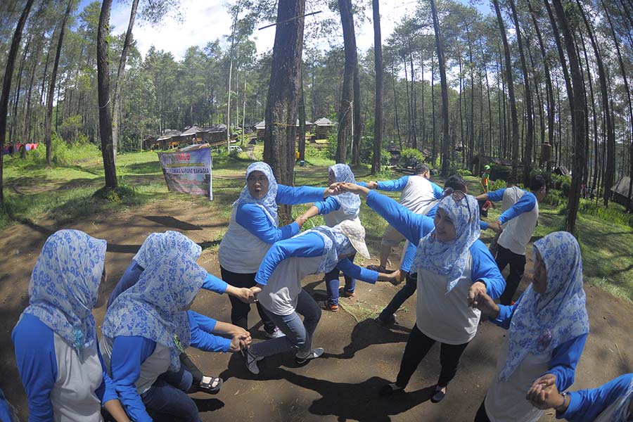 Gathering Outbound Puskesmas Karang Bahagia