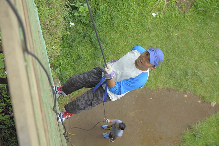 Gathering Outbound Puskesmas Karang Bahagia