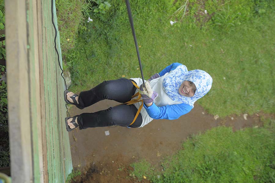 Gathering Outbound Puskesmas Karang Bahagia